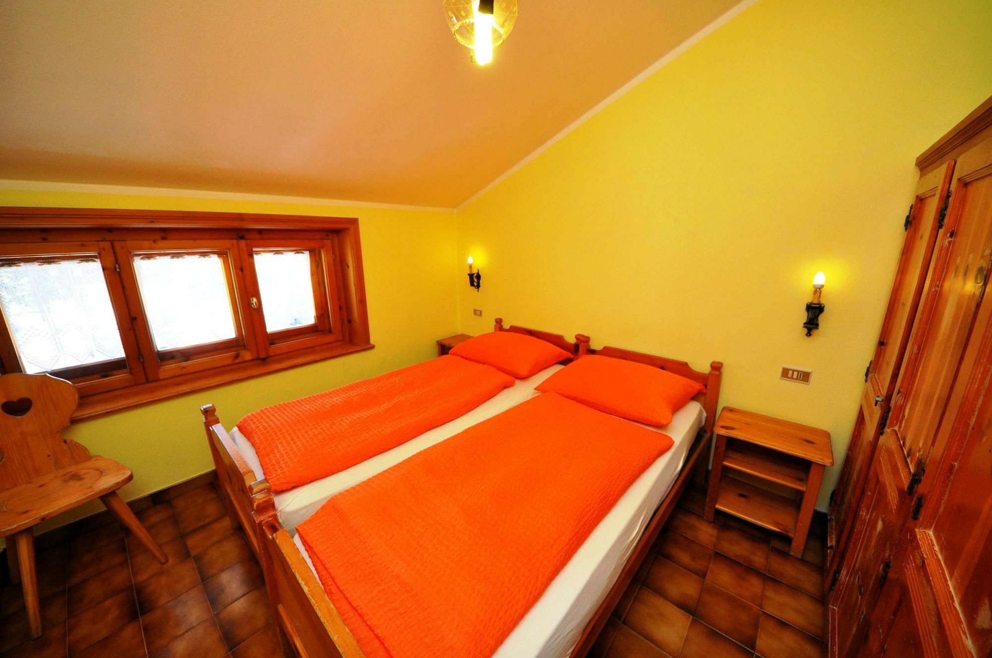 Residence Casa Longa By Livigno Accomodation Екстериор снимка